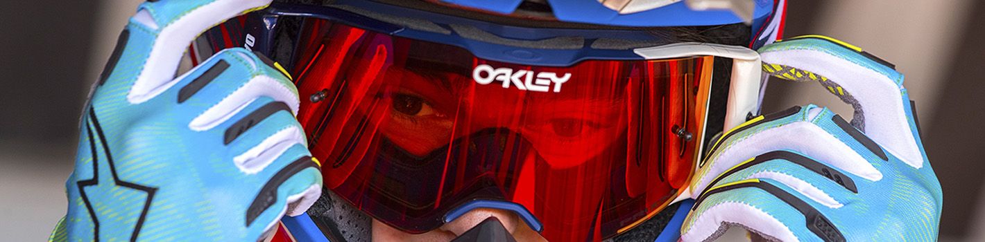 Oakley Motor & Vrijetijdskleding